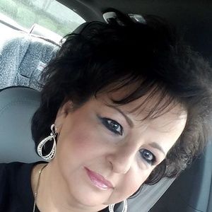 Meet your Posher, Becky